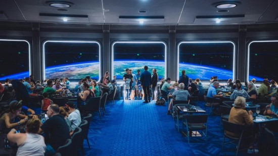 Kelionės greičiau nei šviesa? Mokslininkai siūlo realų planą, bet tam trūksta vieno elemento Kelionės greičiau nei šviesa? Mokslininkai siūlo realų planą, bet tam trūksta vieno elemento