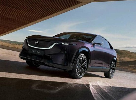 Pristatyta visiškai nauja „Mazda CX-6e“: elektrinis vairavimas savo meniškiausia forma