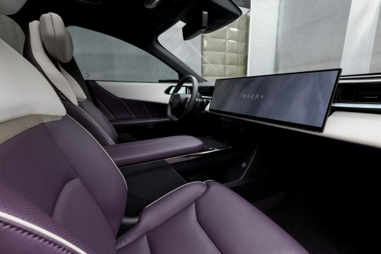 Pristatyta visiškai nauja „Mazda CX-6e“: elektrinis vairavimas savo meniškiausia forma