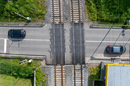 Geležinkelio pervažos Lietuvoje integruojamos į „Waze“ navigacijos programėlę