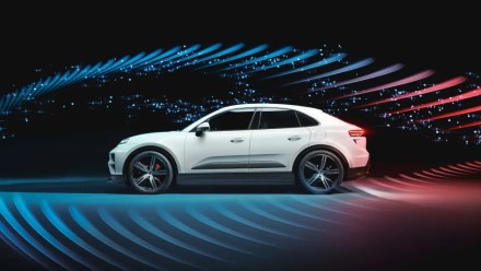 „Porsche“ pripažino klaidą: „Macan“ elektrifikacija nepasiteisino, grįžta vidaus degimo varikliai