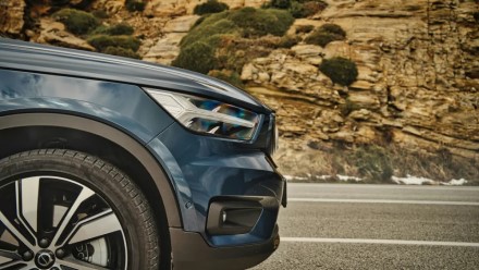 „Volvo" elektromobilių pardavimai smuko: kas lėmė tokį pokytį ir ko tikėtis 2026 metais