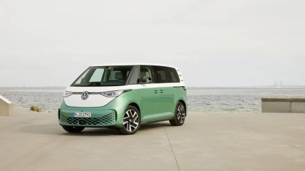 „Volkswagen“ paskelbė apie rekordiškai sėkmingus metus, elektrinis „ID. Buzz“ šturmuoja rinką