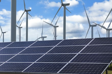 Asociatyvi nuotraukaEnergetikos ministerija: elektros gamintojų saulės ir vėjo elektrinėms – lengvatinės paskolos