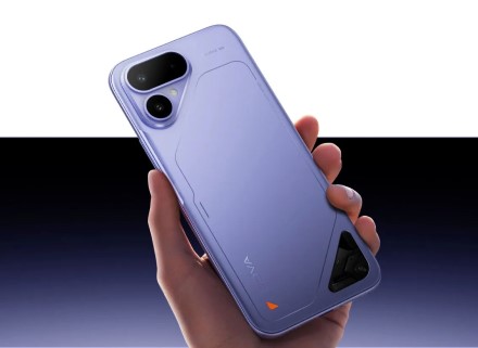 „Tecno Pova Curve 2“ – futuristiškas plonytis telefonas su vandens krioklio ekranu