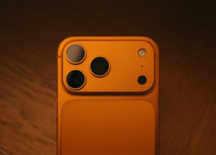 TOP 10 galingiausių 2026 metų telefonų: šie vidutiniokai lenkia net brangiausius flagmanus