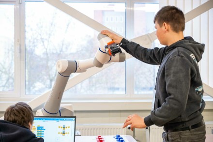 Pavasario pradžia Panevėžyje kupina inžinerinių patirčių: startuoja renginių ciklas „Inžinerija – Panevėžio DNR“