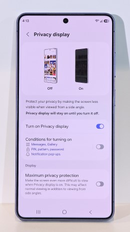 „Privacy Display“ / „Samsung“ nuotr.