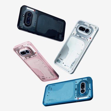 „Nothing Phone (4a)“ ir „(4a) Pro“ – kompromisiniai vidutinės klasės telefonai „zoomeriams“