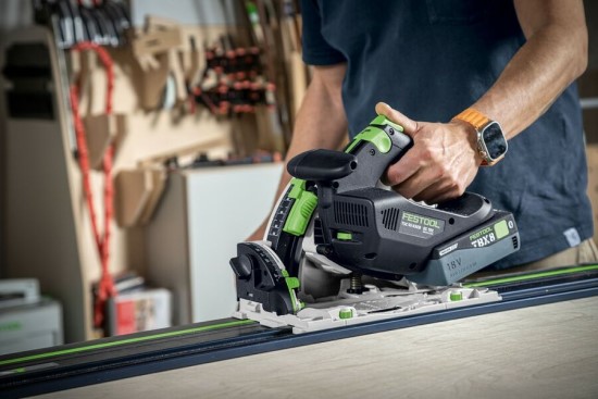 Technologinis proveržis: naujieji „Festool“ 18 V akumuliatoriai su „Tabless“ elementų technologija keičia galios standartus