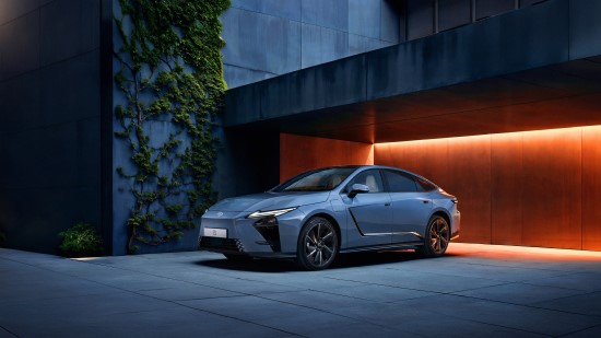 „Lexus“ pristato visiškai naują ES: Lietuvoje pirmiausia pasirodys elektrinės versijos „Lexus“ pristato visiškai naują ES: Lietuvoje pirmiausia pasirodys elektrinės versijos