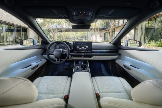 „Lexus“ pristato visiškai naują ES: Lietuvoje pirmiausia pasirodys elektrinės versijos „Lexus“ pristato visiškai naują ES: Lietuvoje pirmiausia pasirodys elektrinės versijos