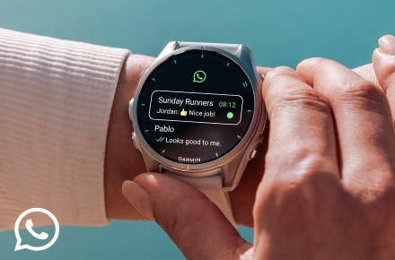 „Garmin“ laikrodžių vartotojams – dar daugiau galimybių: nuo šiol galima naudotis „WhatsApp“ programėle