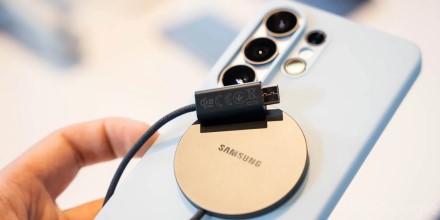 „Samsung Galaxy S26 Ultra“ turi problemų su belaidžio įkrovimo suderinamumu