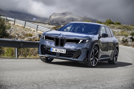 „BMW iX3“ pripažintas geriausiu pasaulio automobiliu ir geriausiu elektromobiliu