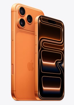NASA pirmą kartą leido astronautams pasiimti į skrydį „iPhone“ per Mėnulio misiją „Artemis II“