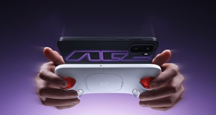 „OnePlus Ace 6 Ultra“ – žaidimų telefonas su gamepadu ir drąsia kaina