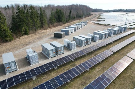 „European Energy“ energijos kaupiklių parkas Anykščiuose prijungtas prie elektros perdavimo tinklo