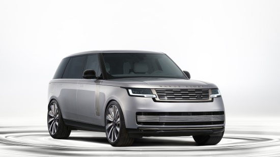 Pristatytas prabangiausias ir technologiškai pažangiausias visų laikų „Range Rover“