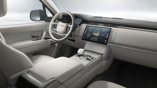 Pristatytas prabangiausias ir technologiškai pažangiausias visų laikų „Range Rover“