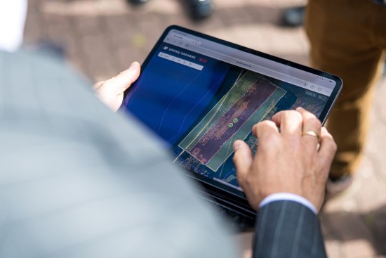 Palangos oro uoste įdiegta pažangi bepiločių orlaivių (dronų) aptikimo sistema Palangos oro uoste įdiegta pažangi bepiločių orlaivių (dronų) aptikimo sistema