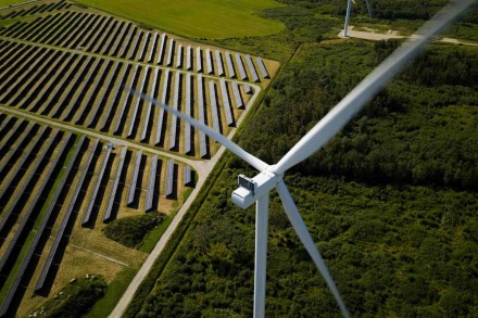 Elektros energija gegužę Lietuvoje brango 41 proc.