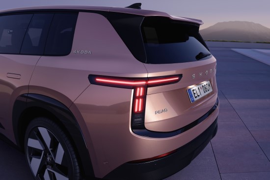„Škoda Peaq“: naujasis elektrinis flagmanas nubrėžia erdvės ir technologijų standartus